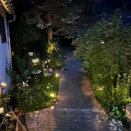 Ferieninrosengarten * Rosengarten (Baden-Wurttemberg)