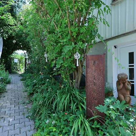Ferieninrosengarten - Erdgeschoss Sued Apartman Rosengarten (Baden-Wurttemberg)
